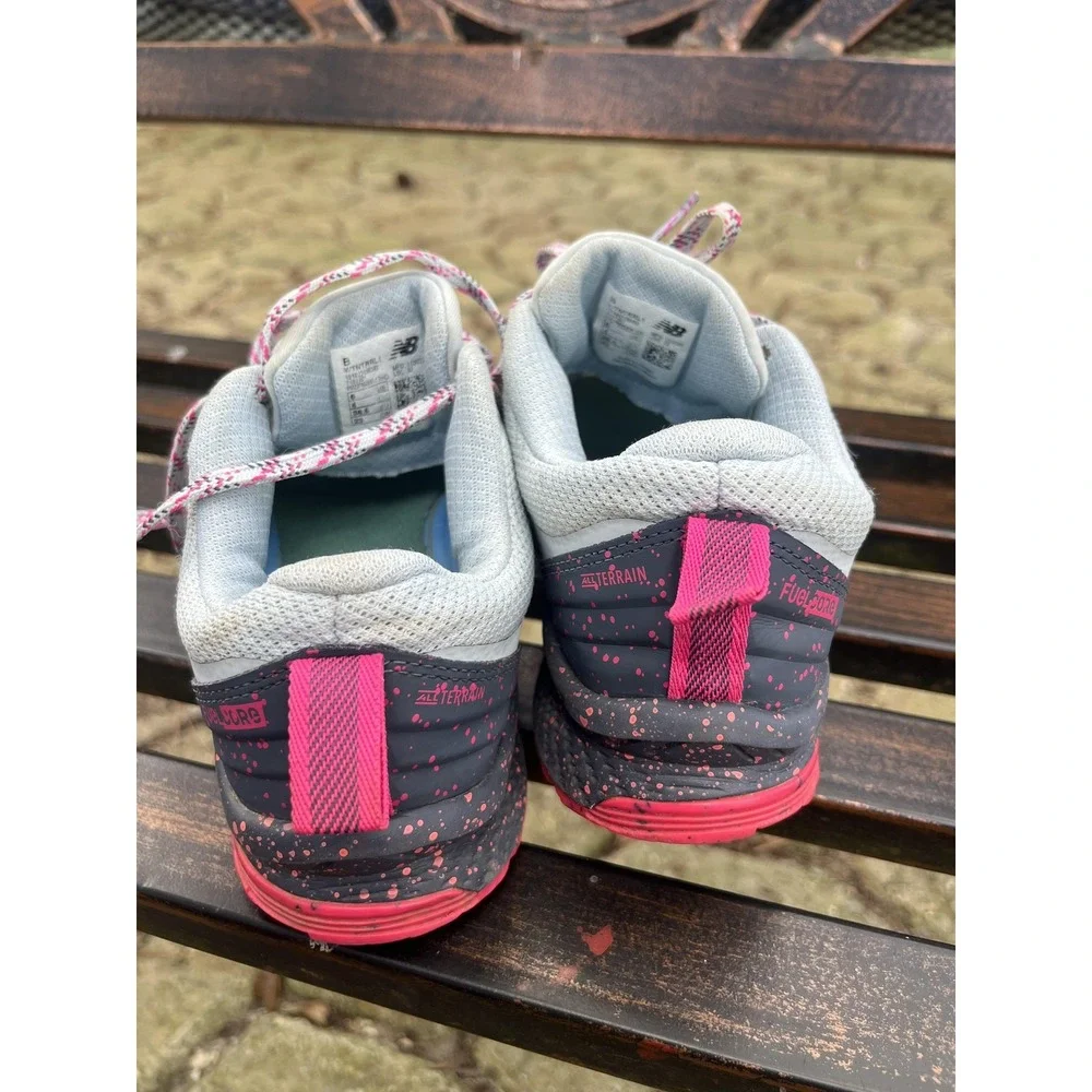 New Balance Trail Shoes Womens Size 6 Gray Pink FuelCell Nitrel V5‎ All Terrain